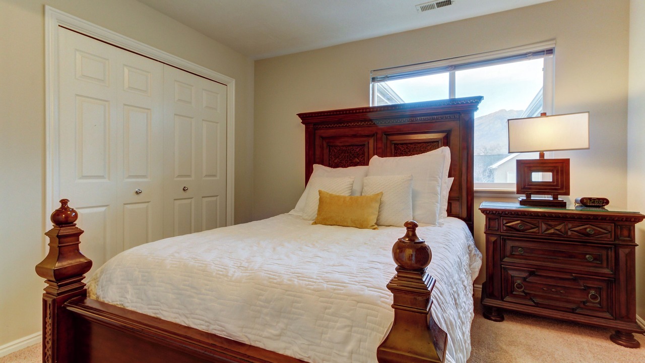 Photo of Bedroom in Cottonwood Heights