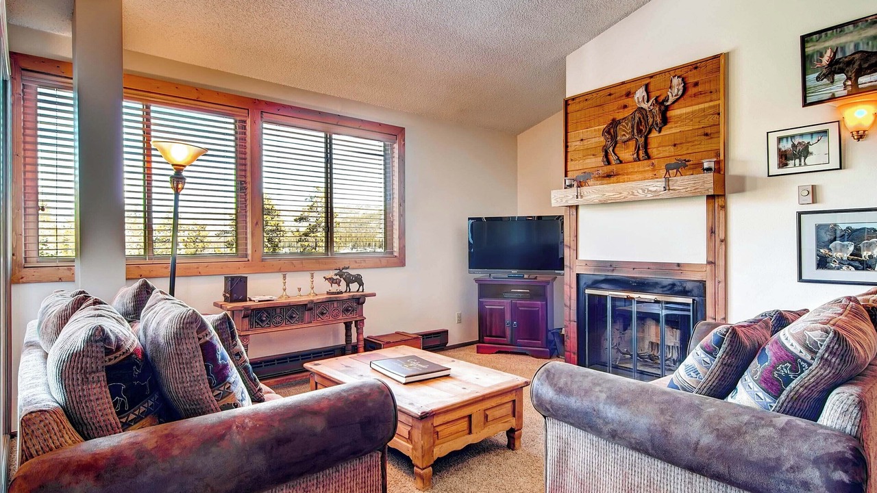 Photo of Livingroom in Historic District