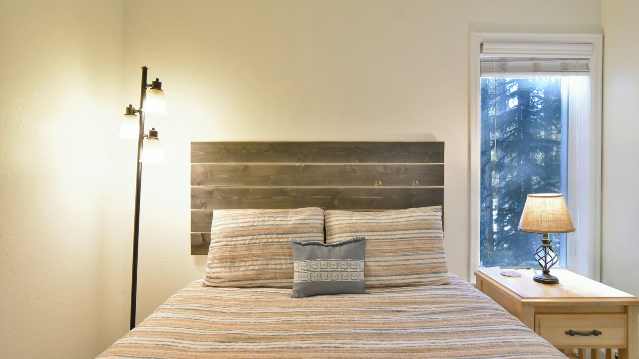 Photo of Bedroom in Four O'Clock