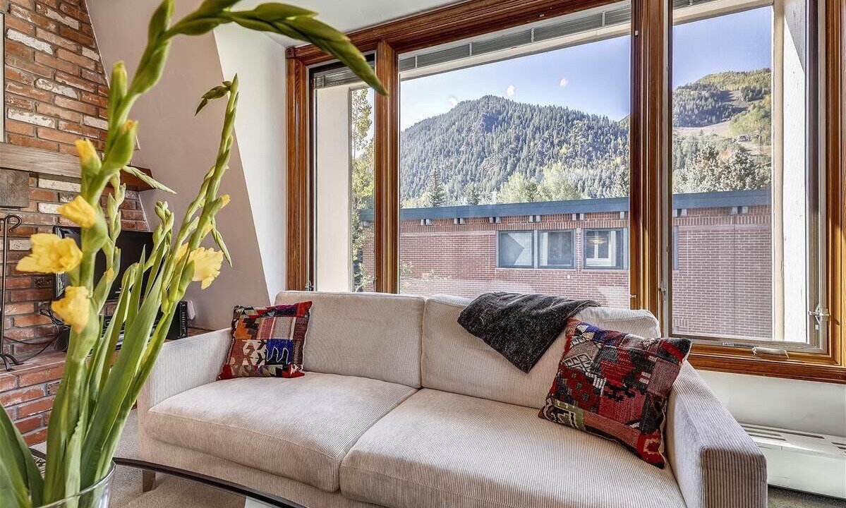 Photo of Livingroom in Aspen