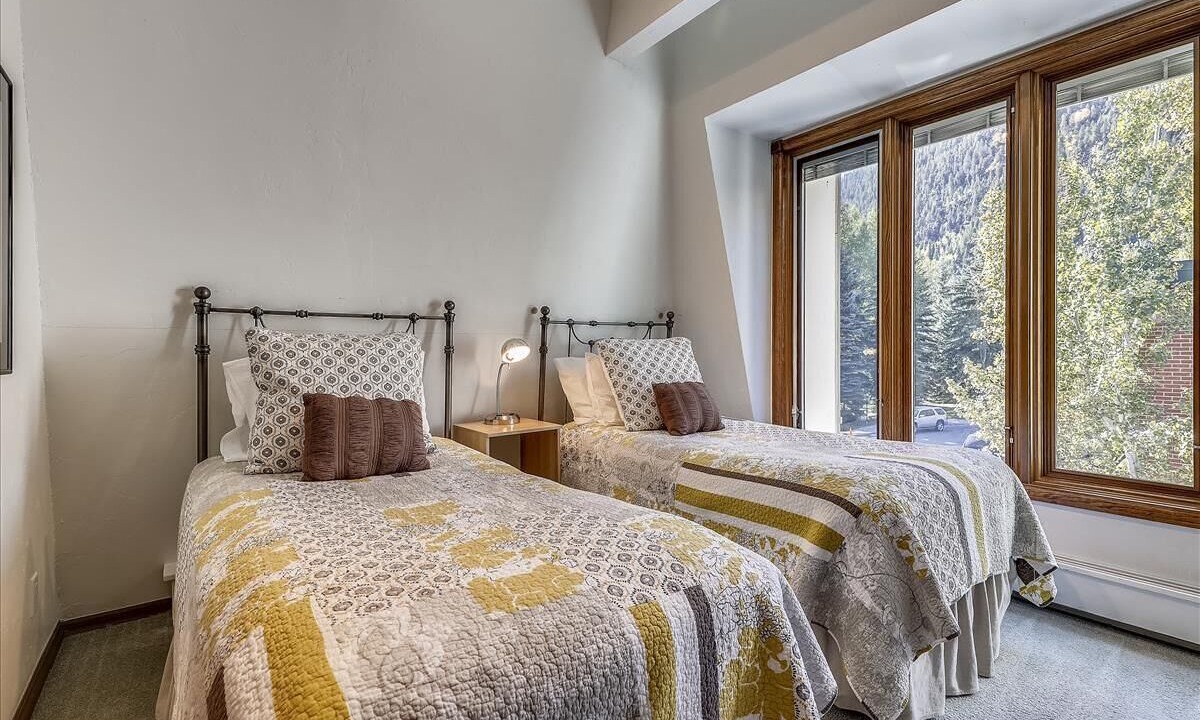 Photo of Bedroom in Aspen