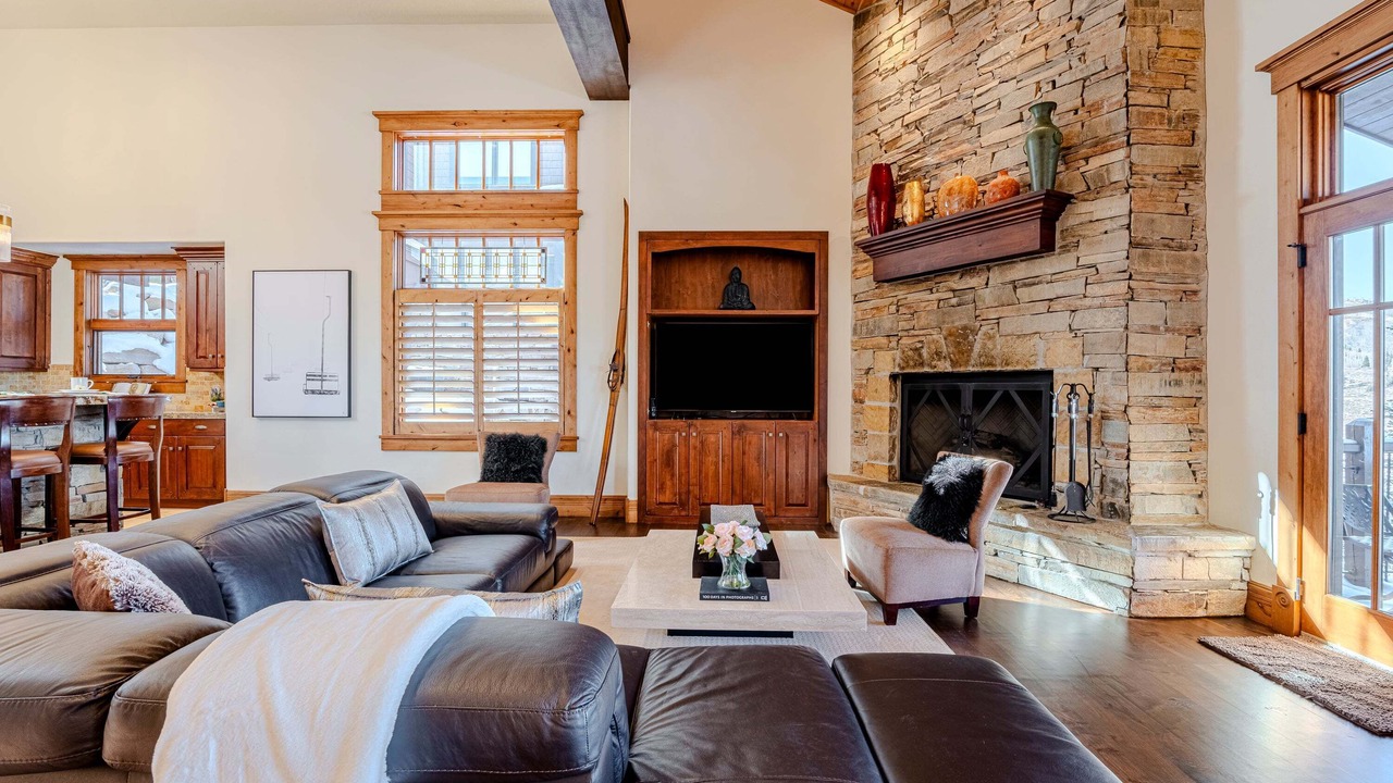 Photo of Livingroom in Deer Valley