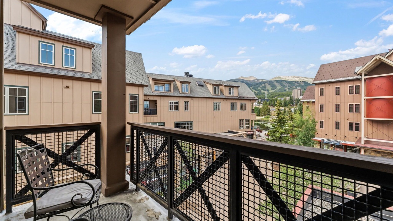 Photo of Patio Balcony in Peak 9