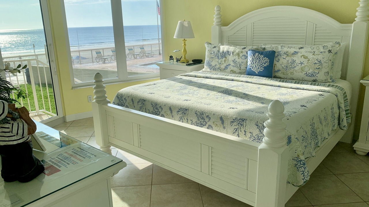 Photo of Bedroom in Daytona Beach Shores