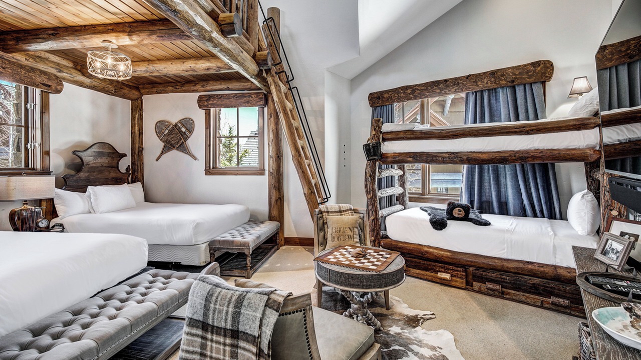 Photo of Bedroom in Avon