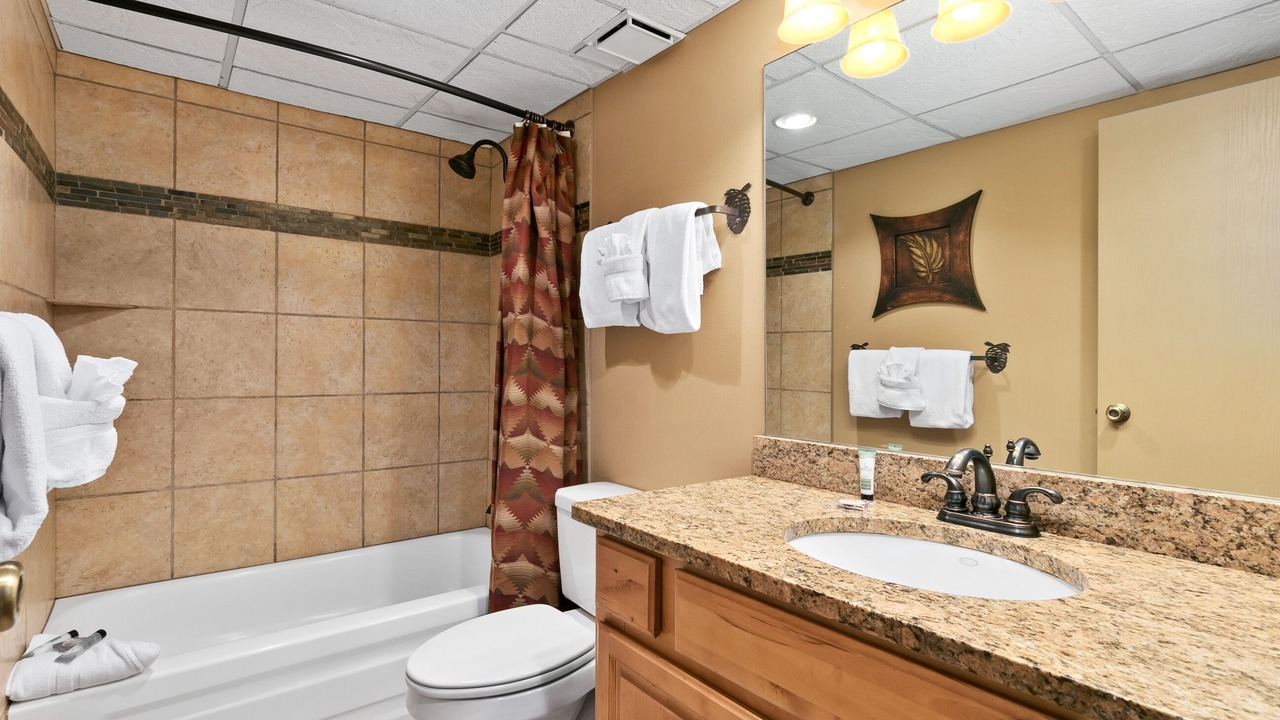 Photo of Bathroom in Peak 9