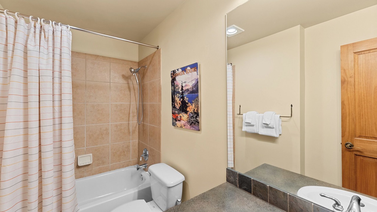 Photo of Bathroom in River Run