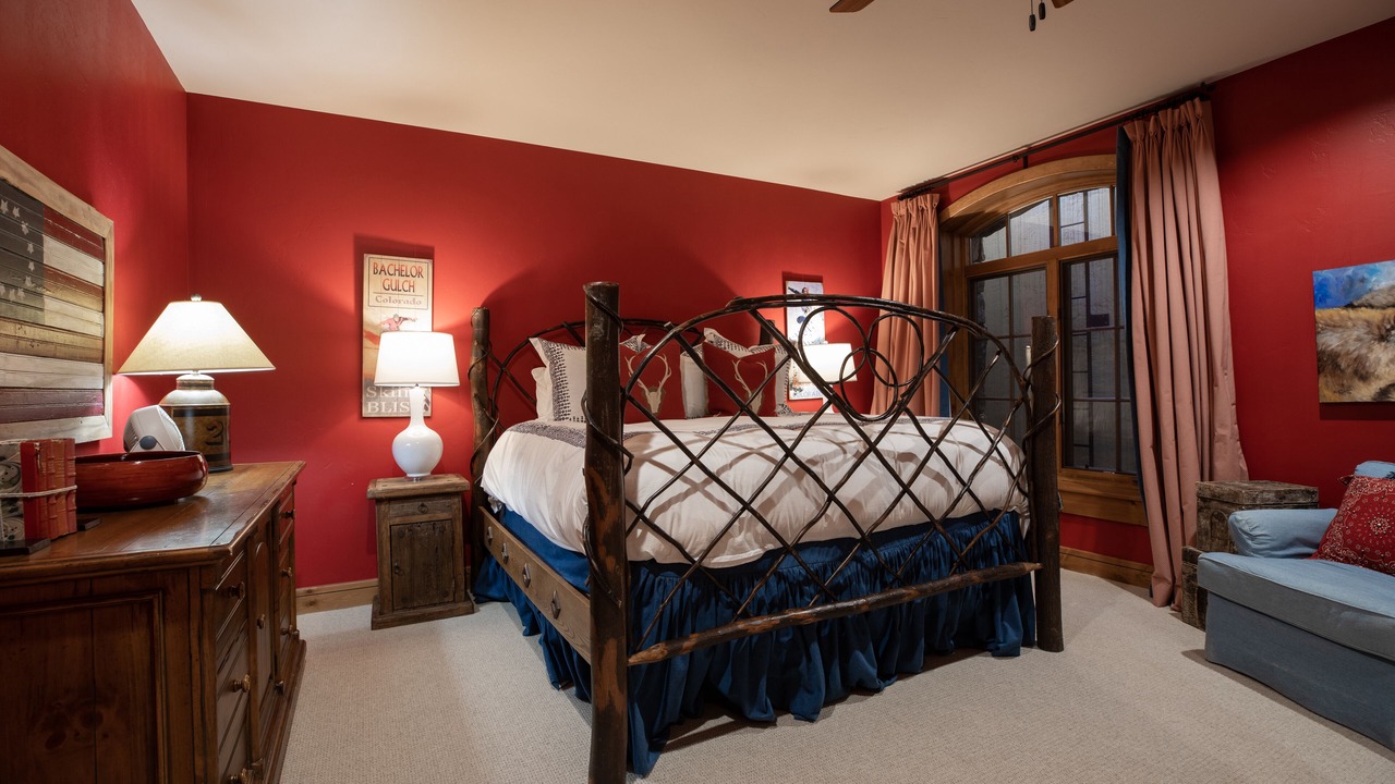 Photo of Bedroom in Avon