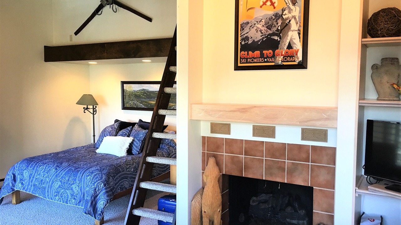 Photo of Livingroom in Vail