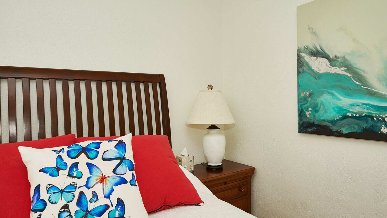 Photo of Bedroom in Lauderdale Beach
