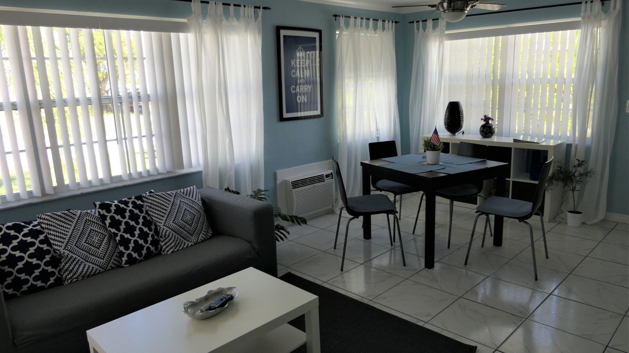 Photo of Bedroom in Caloosahatchee