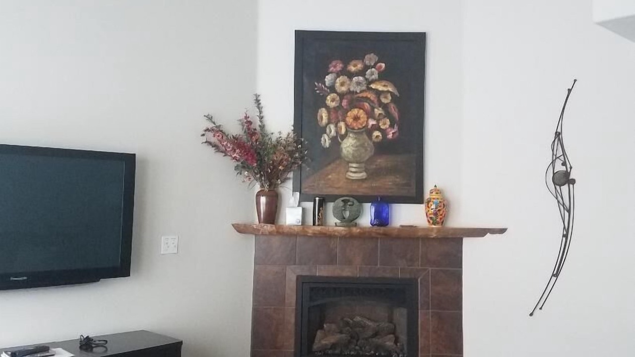Photo of Livingroom in Cottonwood Heights
