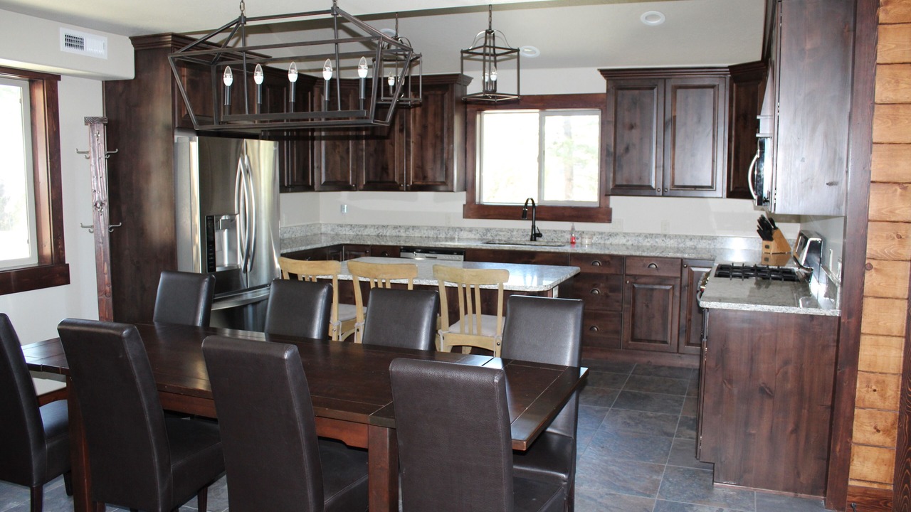 Photo of Bedroom in Mammoth Creek