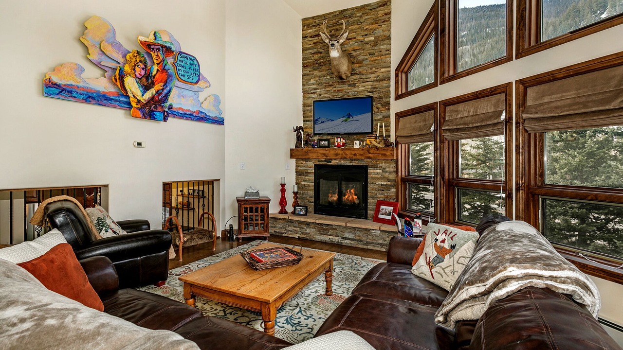 Photo of Livingroom in Vail