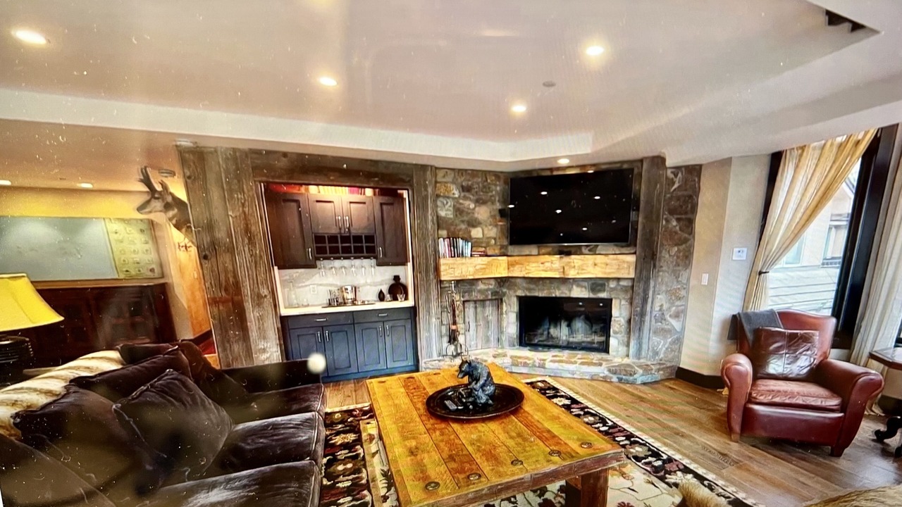 Photo of Livingroom in Beaver Creek