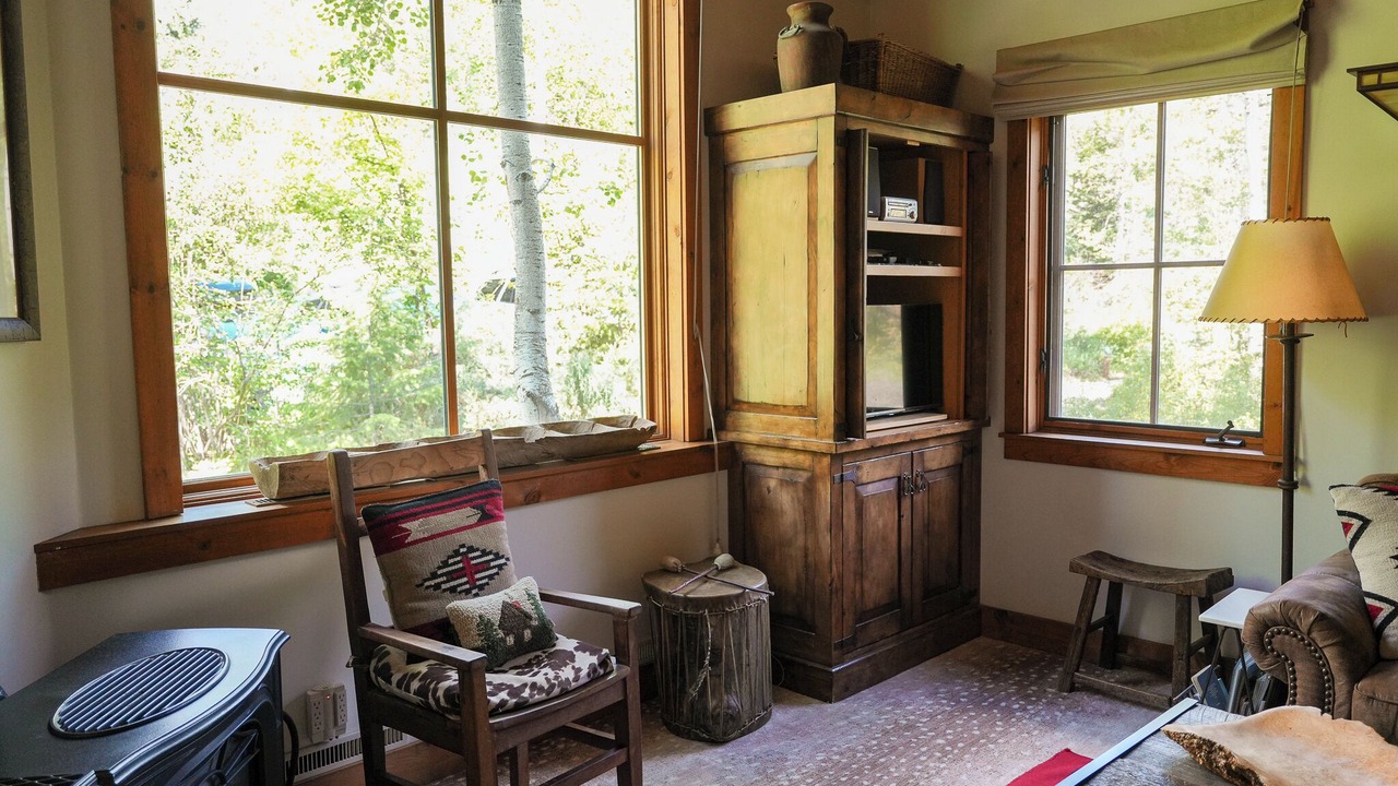Photo of Livingroom in Sundance