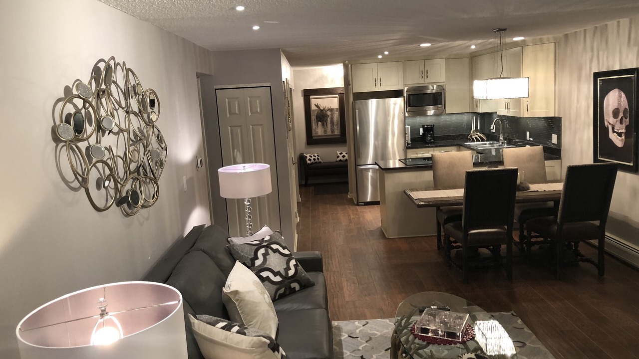 Photo of Livingroom in Downtown
