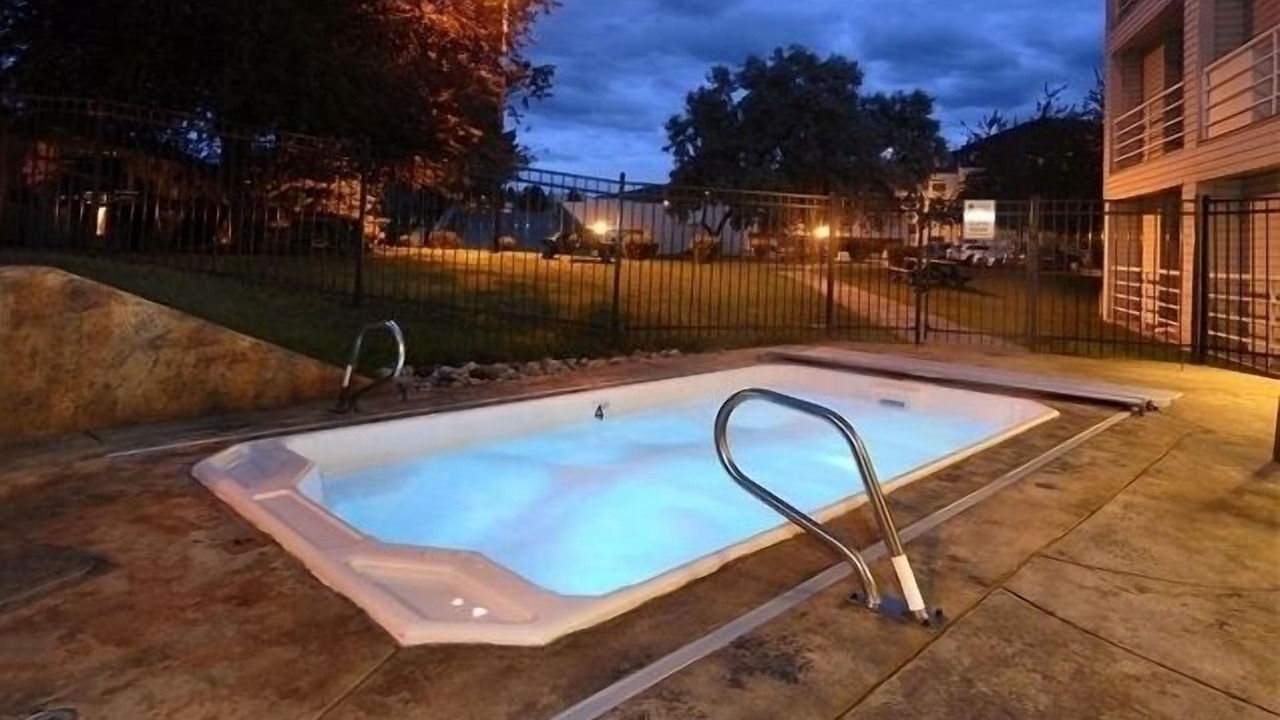 Photo of Outdoor in Avon
