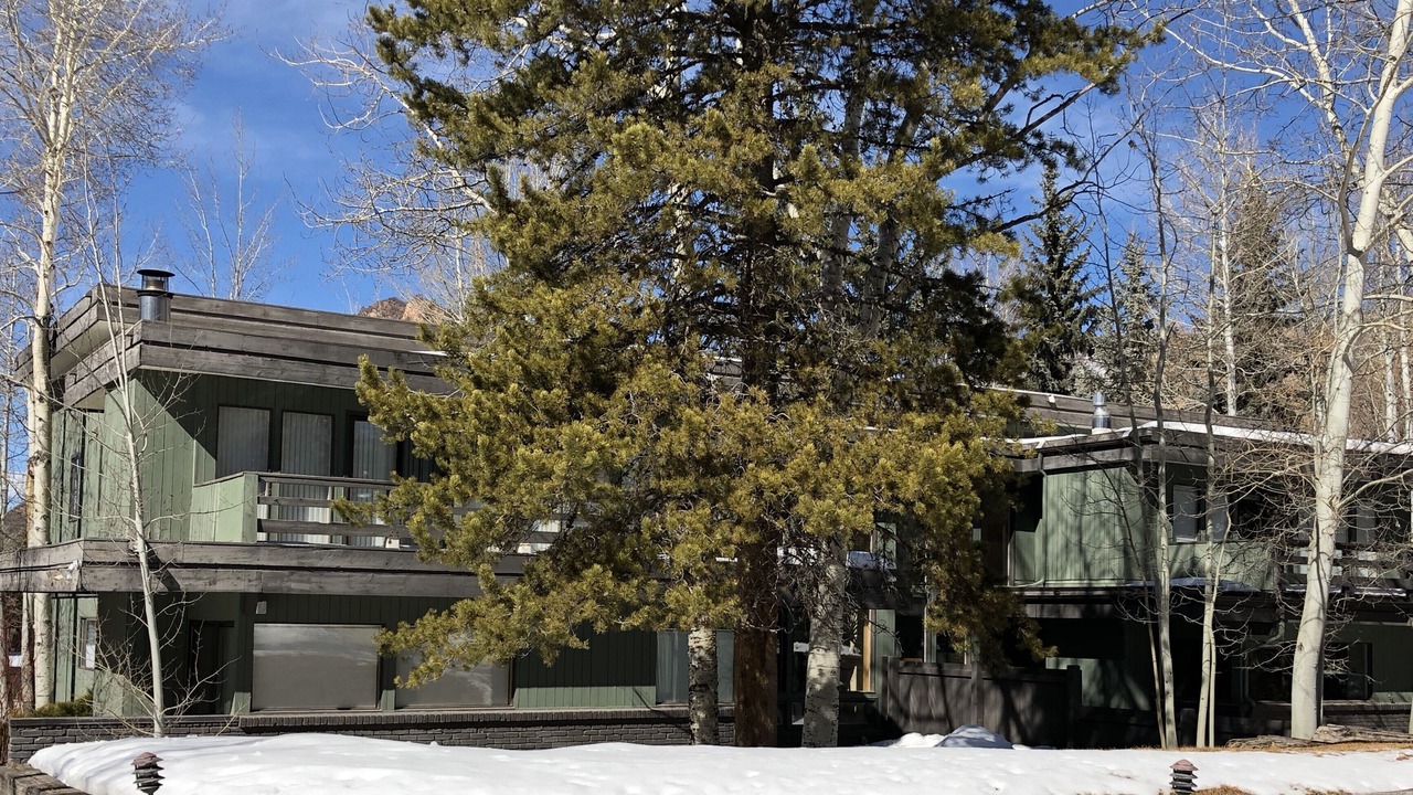 Photo of Others in Aspen