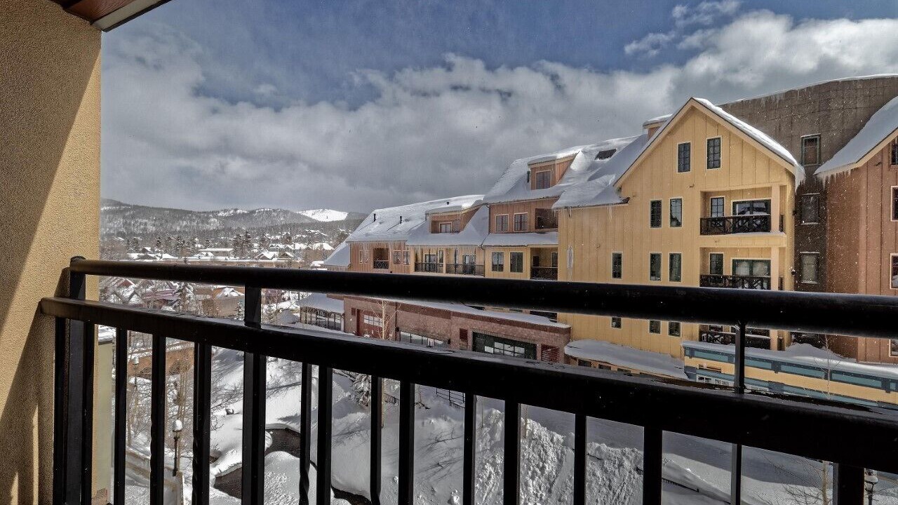 Photo of Outdoor in Peak 9