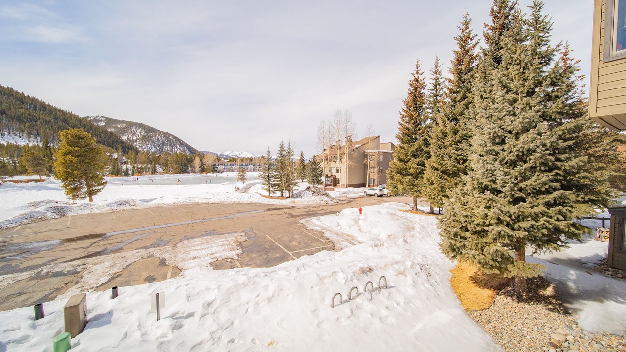 Photo of Outdoor in Lakeside Village