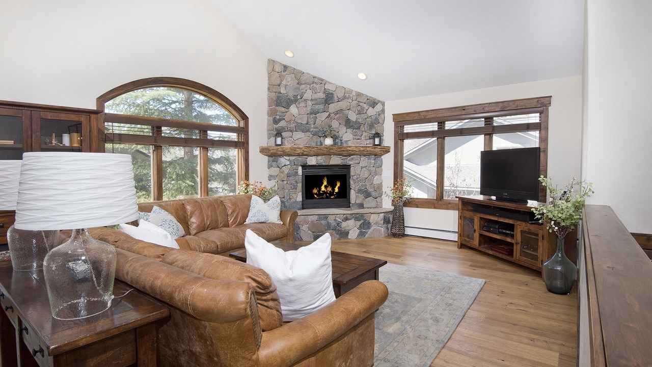 Photo of Livingroom in Vail