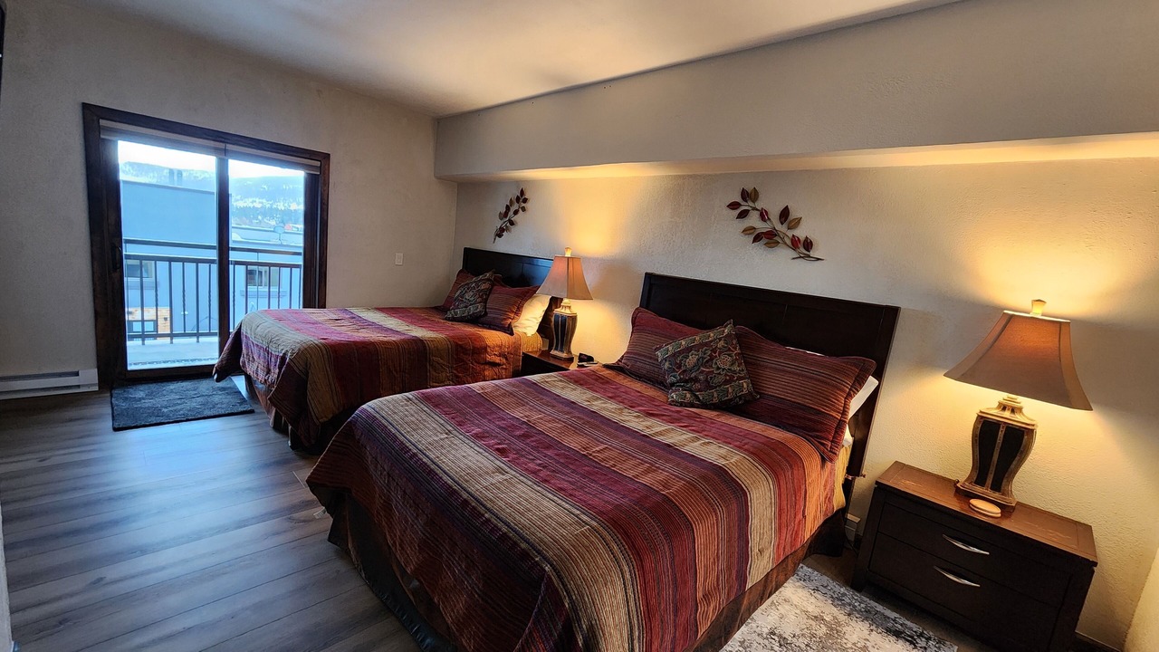 Photo of Bedroom in Peak 9