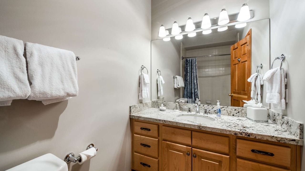 Photo of Bathroom in North Park City
