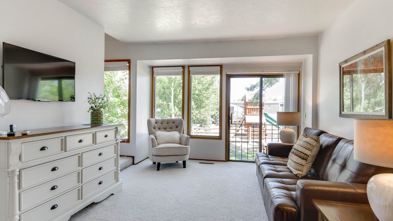 Photo of Bedroom in Sandy