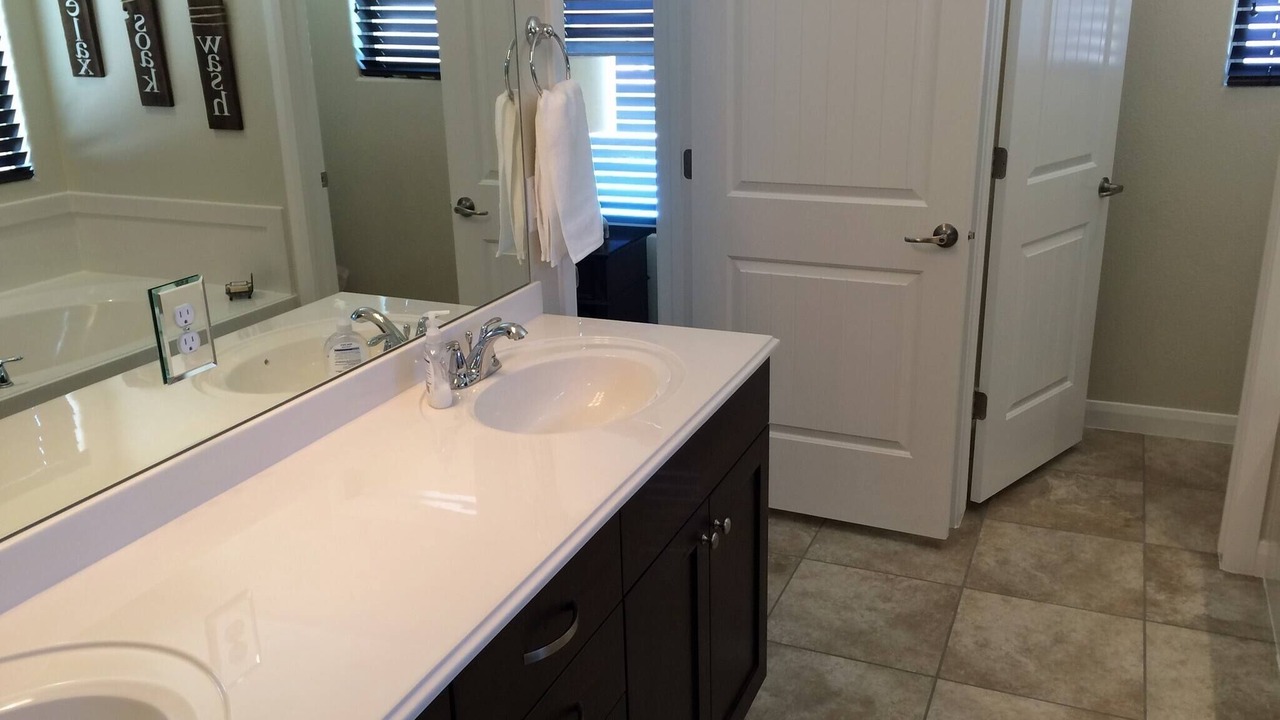 Photo of Bathroom in Hurricane