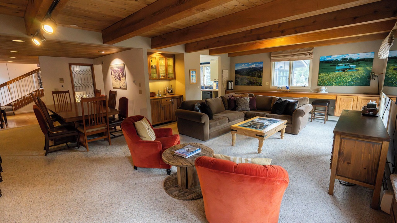 Photo of Livingroom in Vail