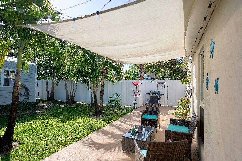 Photo of Patio Balcony in Downtown Hollywood