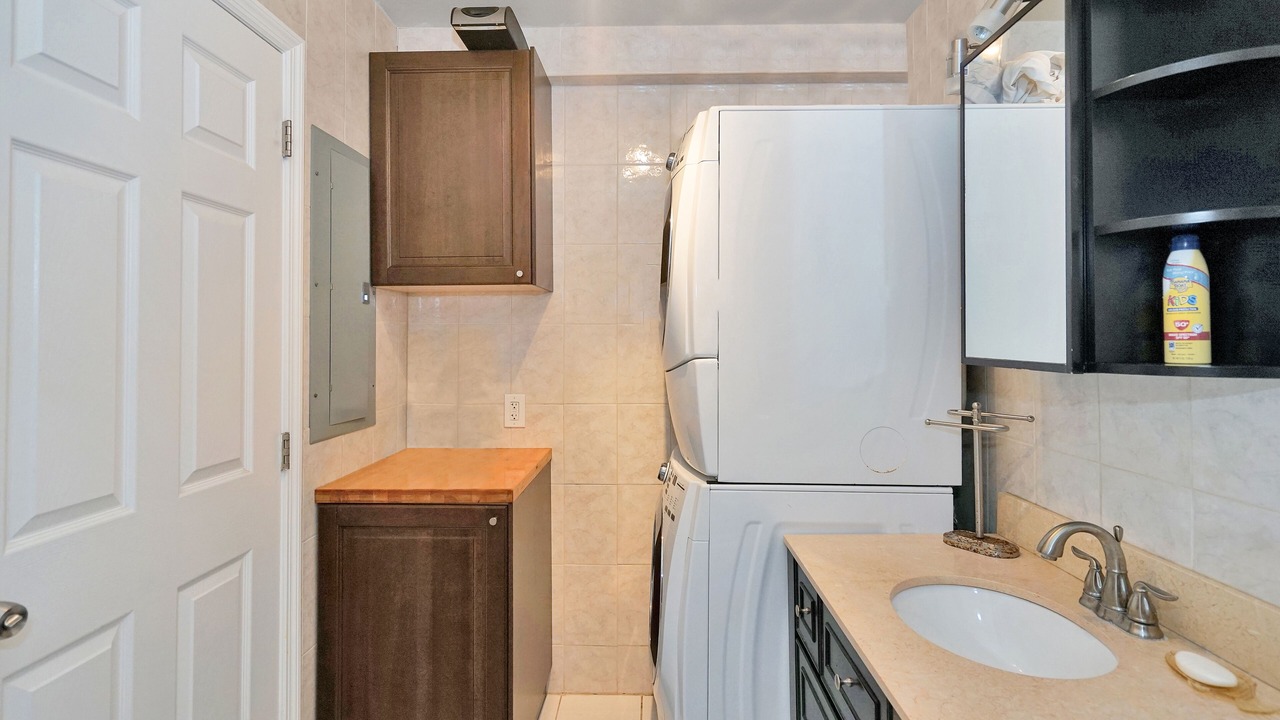 Photo of Bathroom in Hollywood South Central Beach