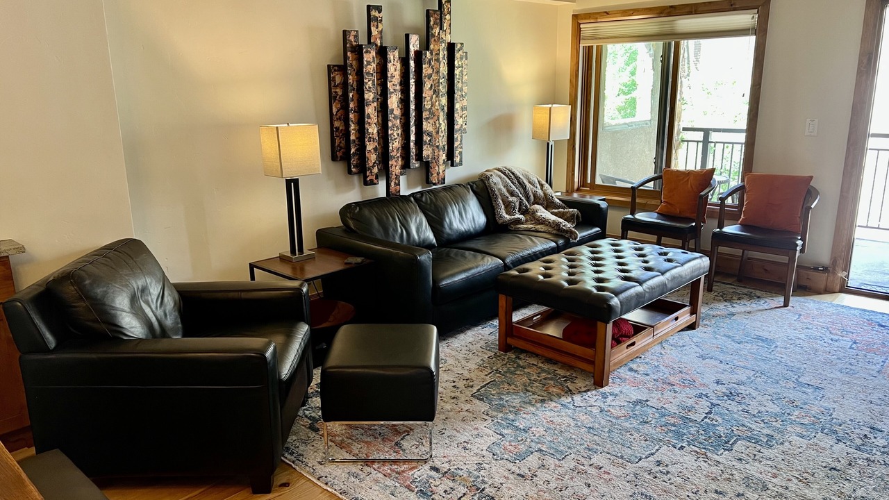 Photo of Livingroom in Vail