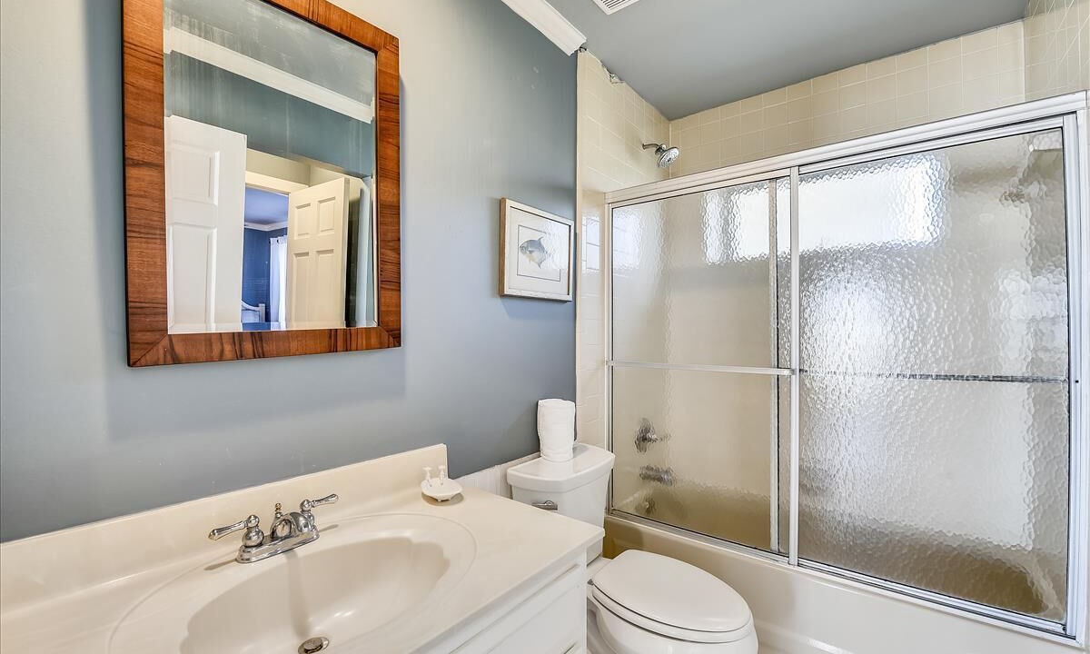 Photo of Bathroom in Plantation