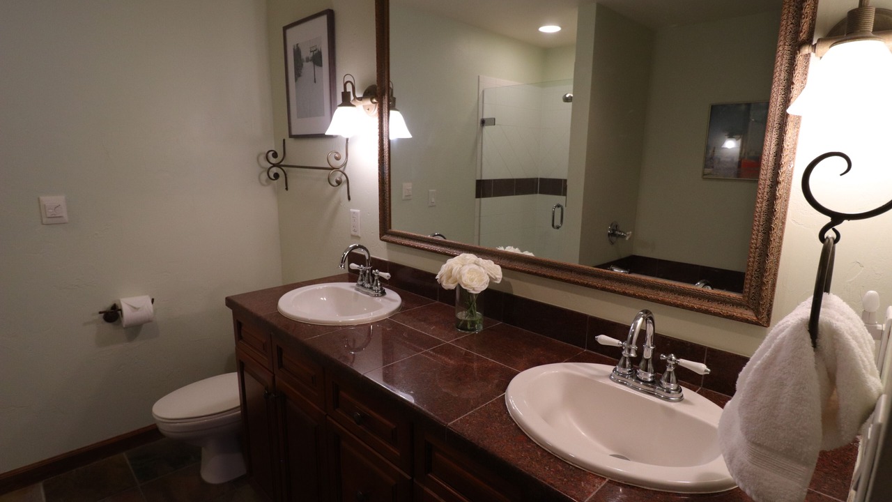Photo of Bathroom in Copper Mountain Village
