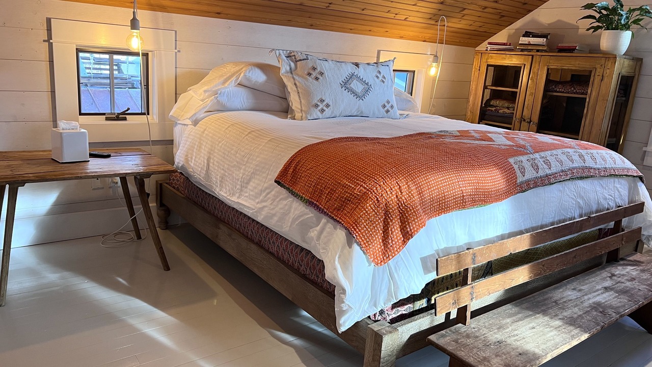 Photo of Bedroom in Basalt