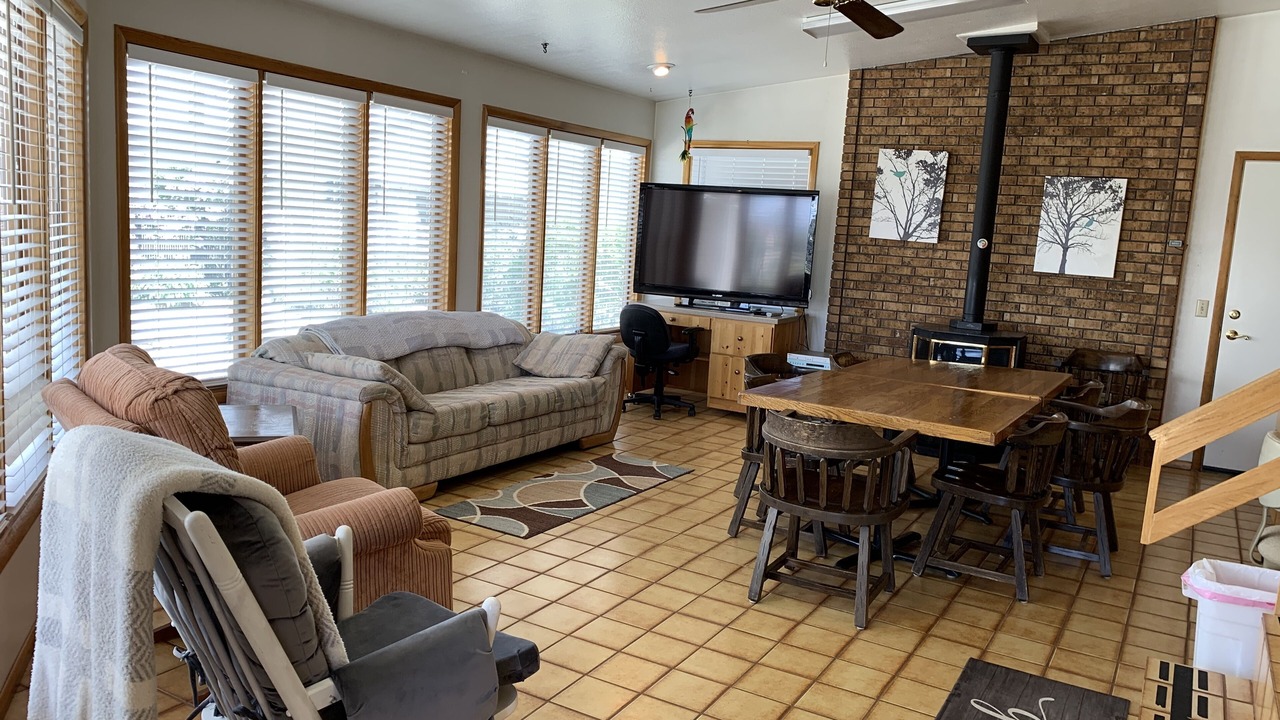 Photo of Livingroom in Price