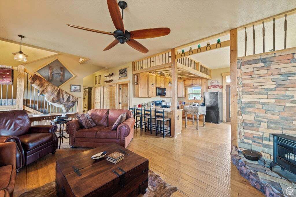 Photo of Livingroom in Spanish Valley