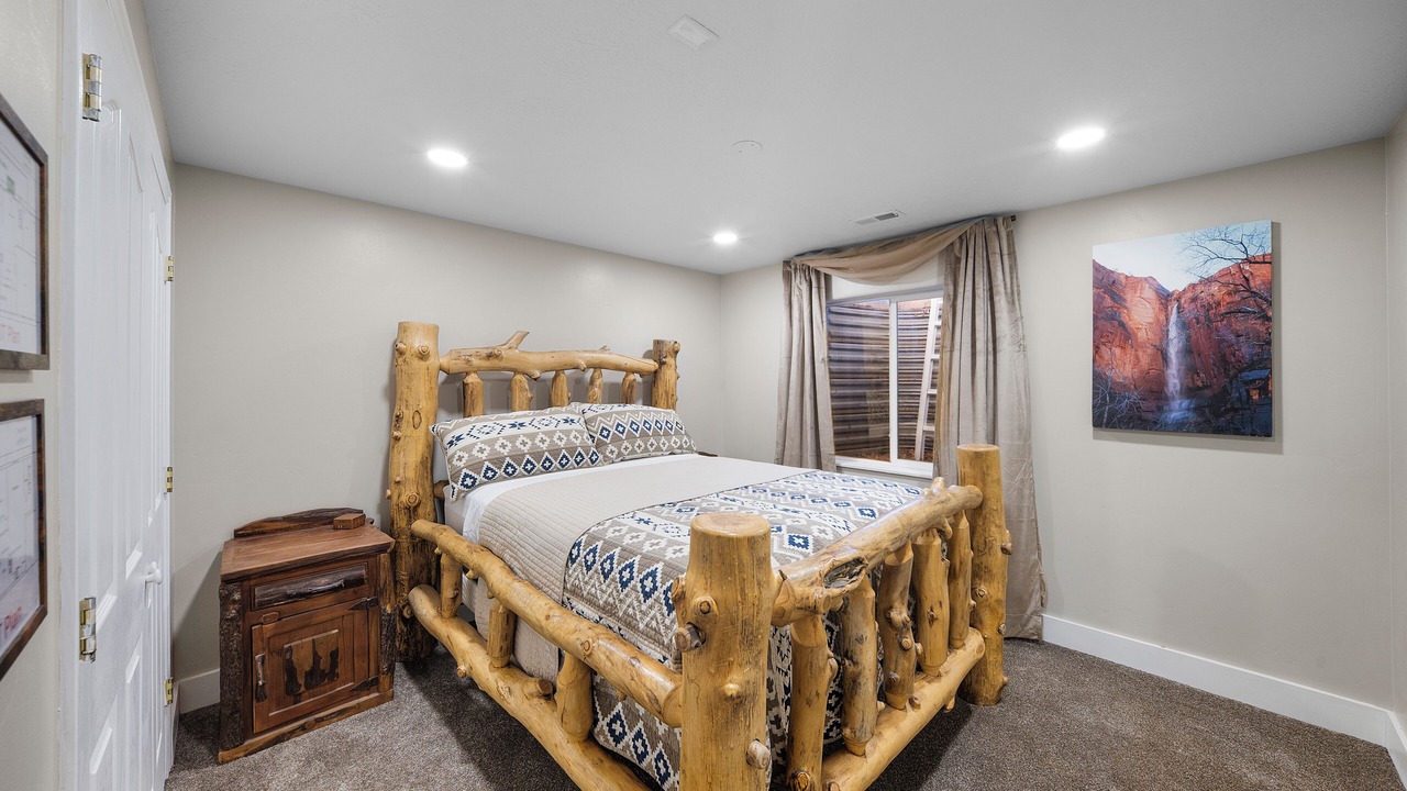 Photo of Bedroom in Toquerville