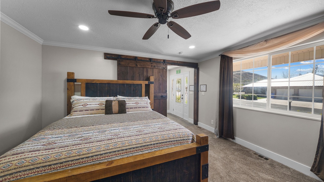 Photo of Bedroom in Toquerville