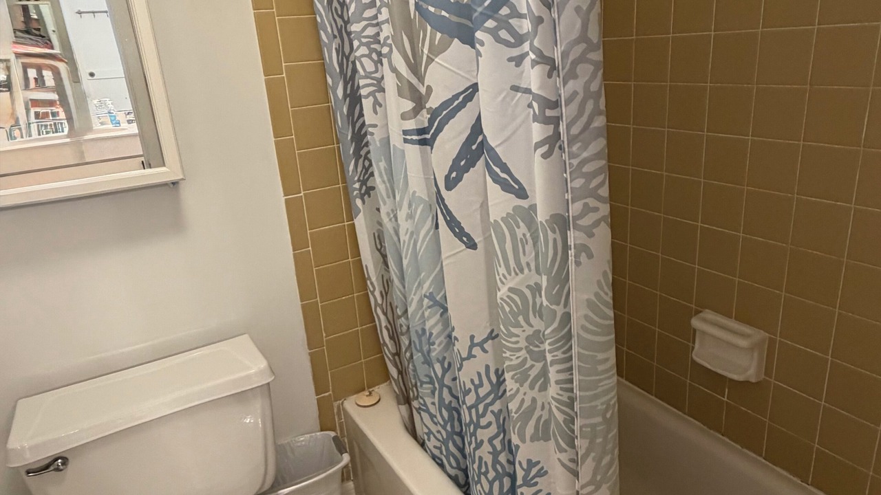 Photo of Bathroom in Schulte Park