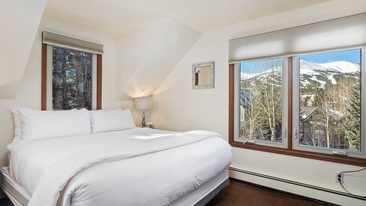 Photo of Bedroom in Historic District