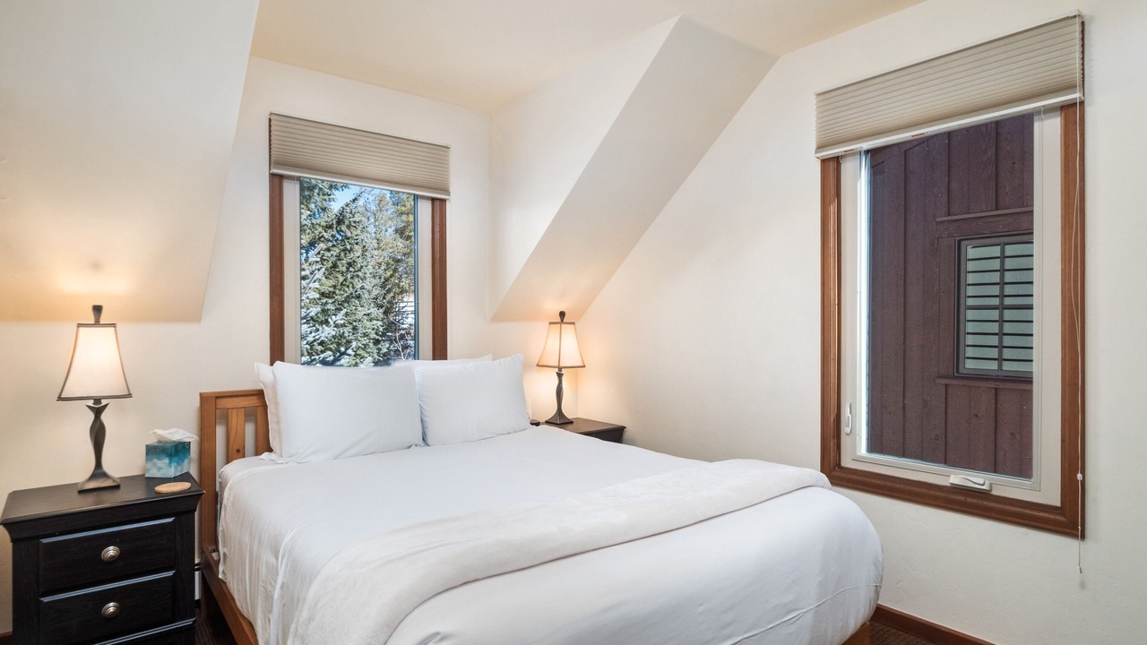 Photo of Bedroom in Historic District