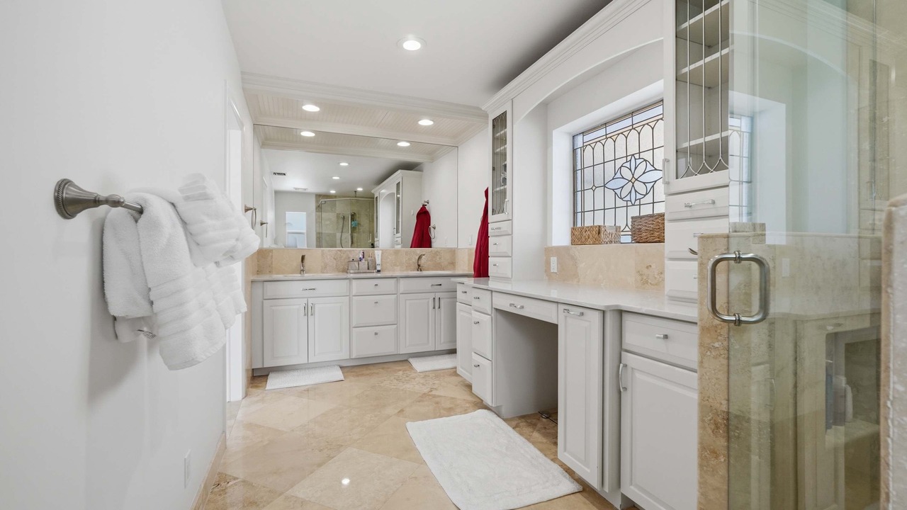 Photo of Bathroom in Bermuda Riviera