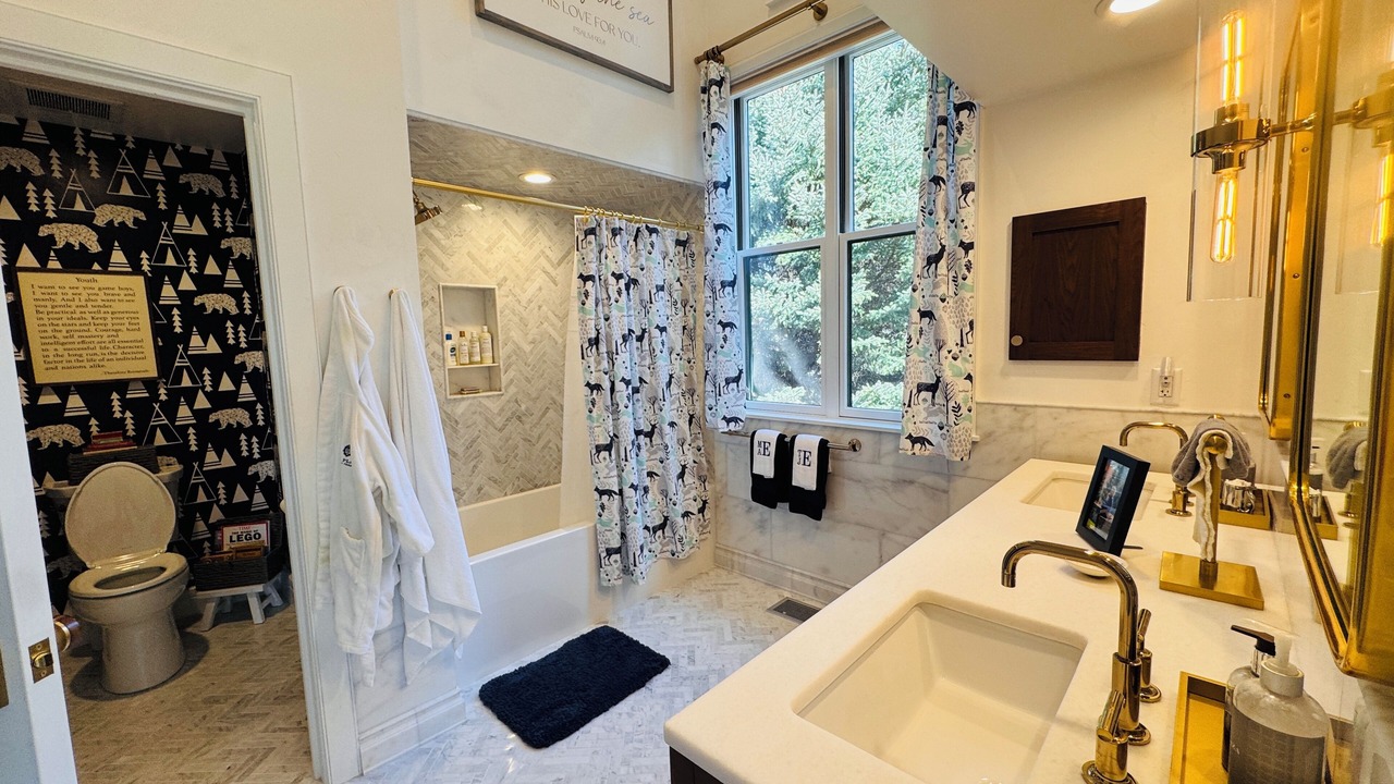 Photo of Bathroom in Aspen Glen