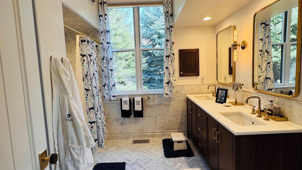 Photo of Bathroom in Aspen Glen