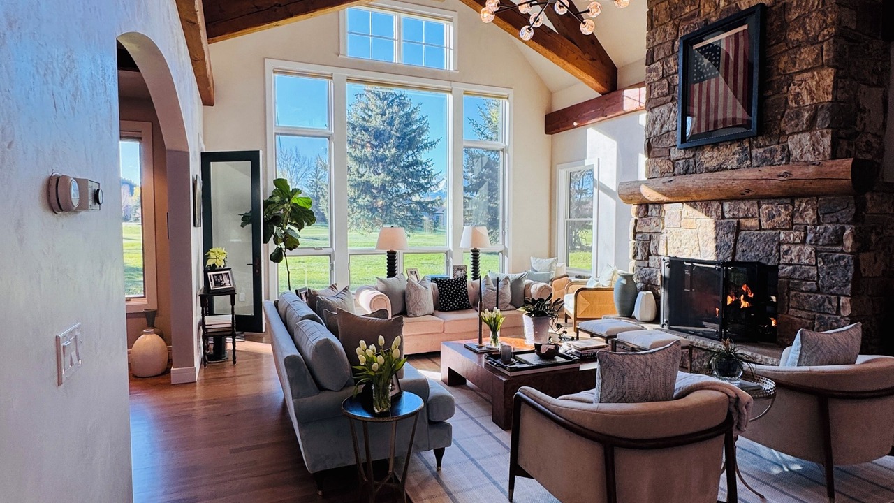 Photo of Livingroom in Aspen Glen