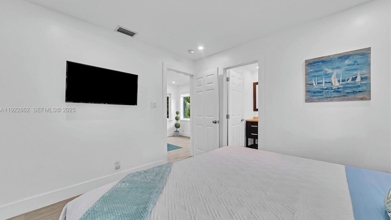 Photo of Bedroom in Riverside Park