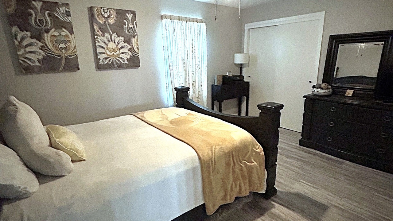Photo of Bedroom in Lynn Haven